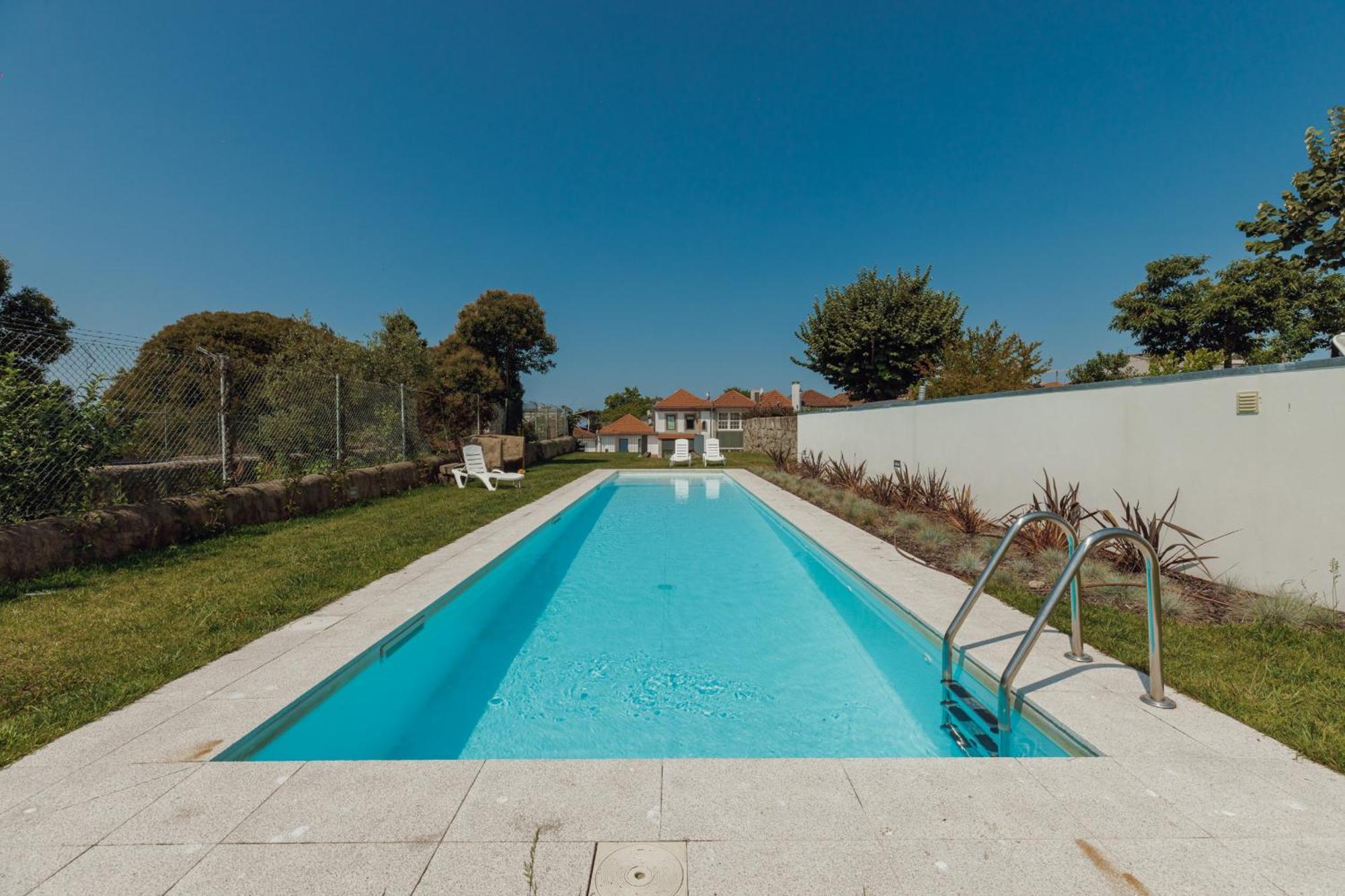 Home With A Pool By Vacationy Porto Exterior photo