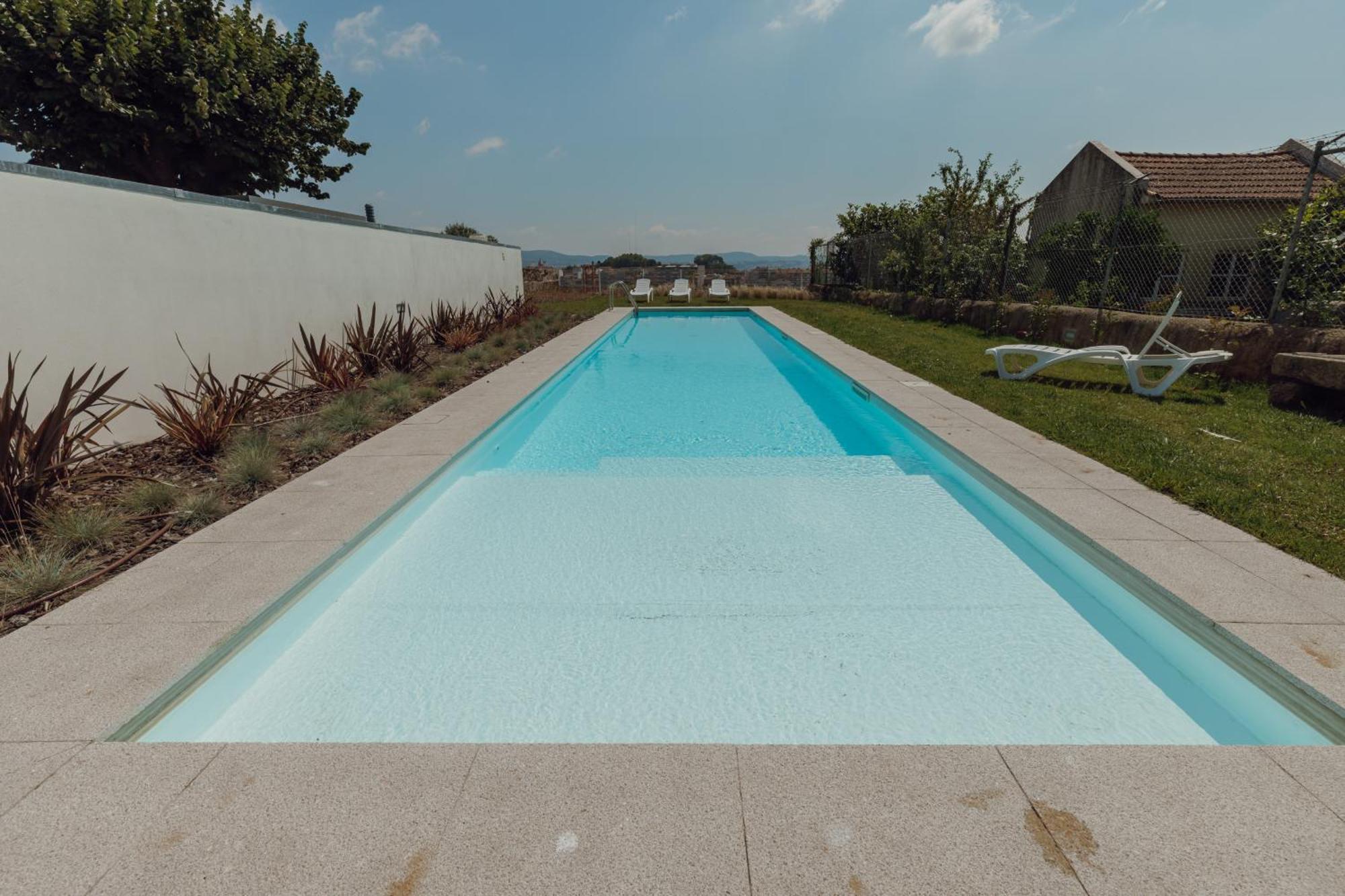 Home With A Pool By Vacationy Porto Exterior photo